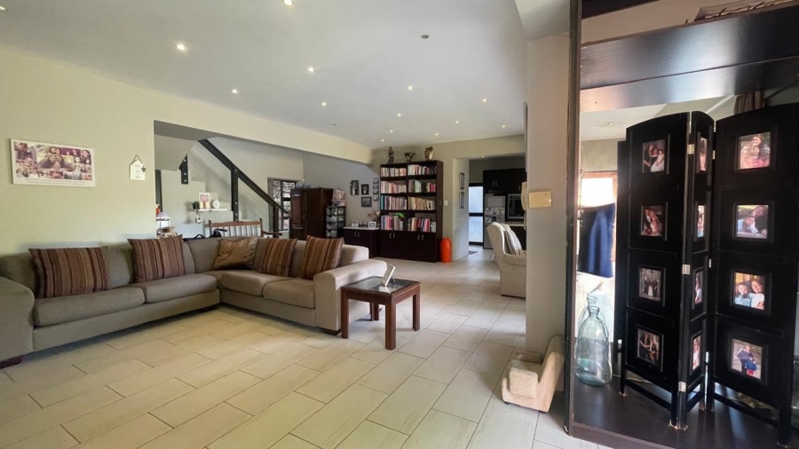 4 Bedroom Property for Sale in Blue Bend Eastern Cape